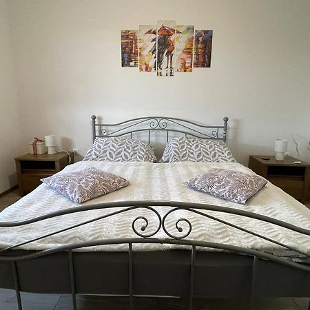Fullhouse Apartmanház Zamárdi Exteriér fotografie